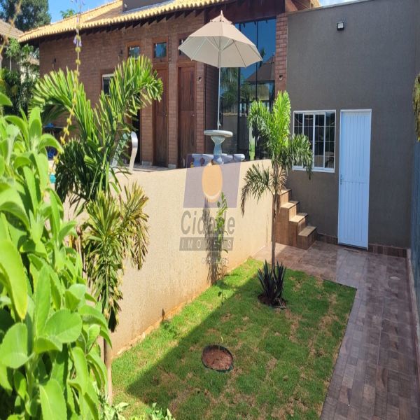 Rancho código CI-135 no bairro Terras da Barra - Mendonça