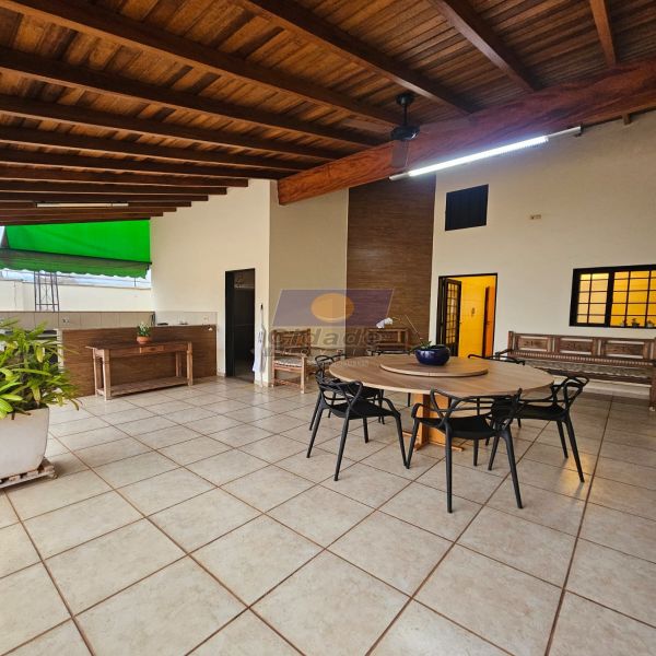 Casa código CI-200 - foto principal